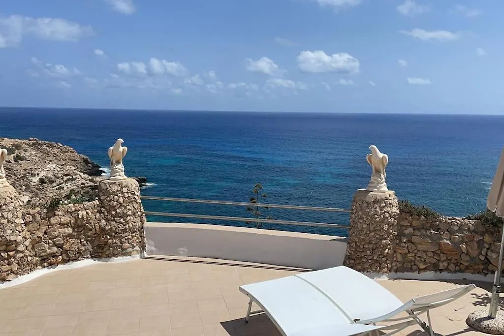 Villa A Picco Sul Mare - Cala Creta Lampedusa